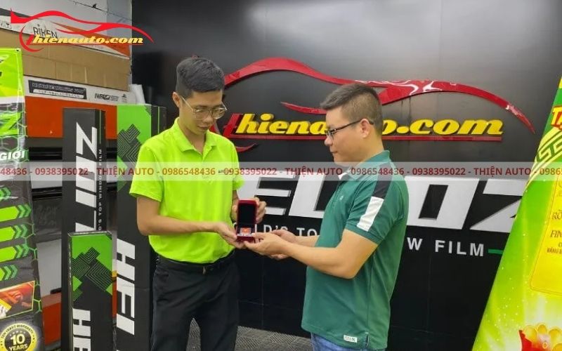 Thiện Auto - Gara dán phim cách nhiệt Helioz chính hãng