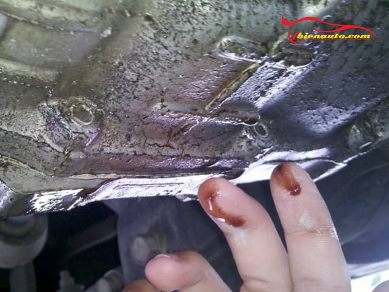 Xử lý ô tô Suzuki bị hao dầu