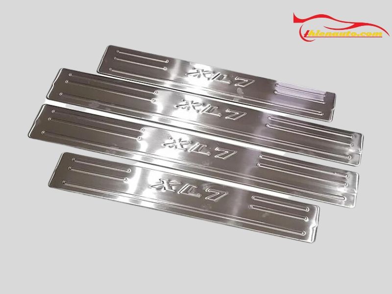 Ốp bậc cửa giúp bảo vệ bậc cửa xe Ốp bậc cửa giúp bảo vệ bậc cửa xe