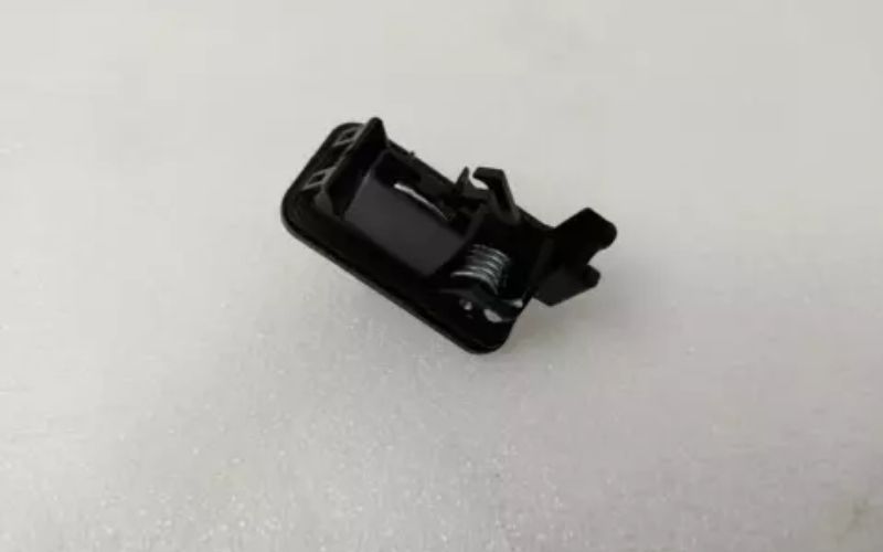 Khóa mở nắp xăng Suzuki XL7/ Ertiga/ Ertiga Hybrid/ XL7 Hybrid/ Jimny Khóa mở nắp xăng Suzuki XL7/ Ertiga/ Ertiga Hybrid/ XL7 Hybrid/ Jimny