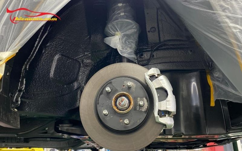 Má phanh ô tô Suzuki là bộ phận quan trọng trong hệ thống phanh Má phanh ô tô Suzuki là bộ phận quan trọng trong hệ thống phanh