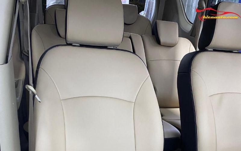 Bọc ghế da Suzuki XL7 phối đen với trắng kem Bọc ghế da Suzuki XL7 phối đen với trắng kem