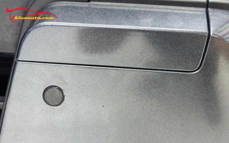 Xe Suzuki nên lắp cảm biến va chạm trên ô tô