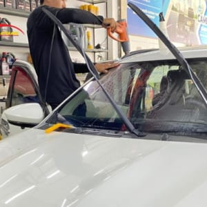 Giá dán phim cách nhiệt Suzuki Fronx bao nhiêu?