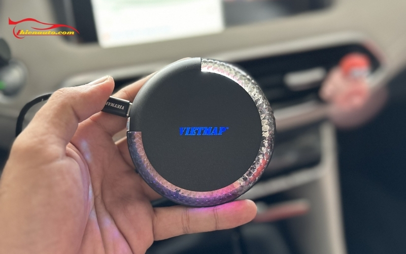 Phukiensuzuki lắp đặt android box Suzuki Fronx mẫu Vietmap chính hãng