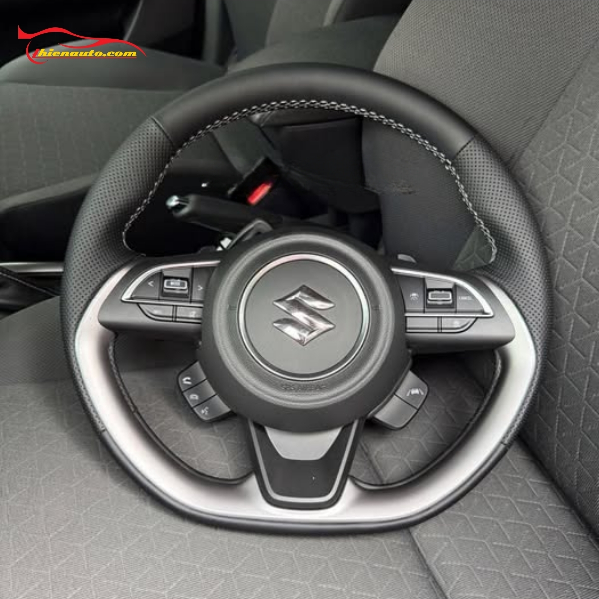 Khâu da vô lăng Suzuki XL7/XL7 Hybrid da Nappa