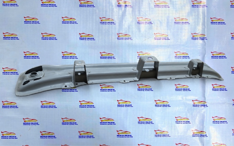 Xương giằng ngang đầu xe Suzuki XL7 - 5827072SA0000
