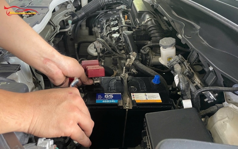 Thay bình ắc quy Suzuki XL7 thương hiệu GS tại Thiện Auto - Phukiensuzuki