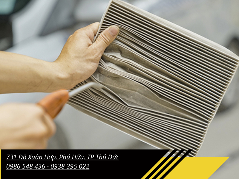 Lọc gió điều hoà ô tô và cách vệ sinh dễ nhất