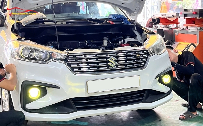 Đèn bi gầm F10 lắp loại nào tốt?