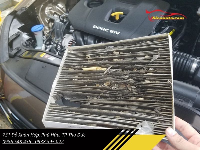 Nguyên nhân điều hoà ô tô Suzuki XL7 có mùi hôi