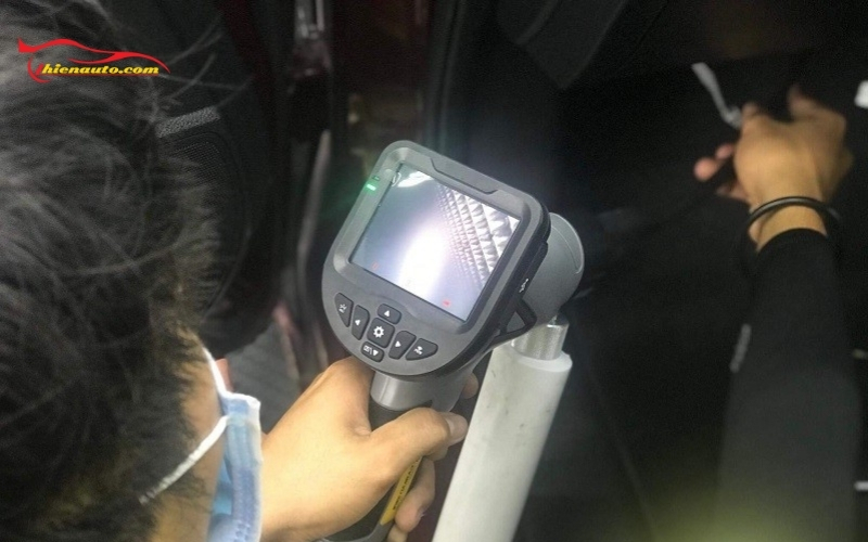 Phương pháp vệ sinh dàn lạnh ô tô nội soi