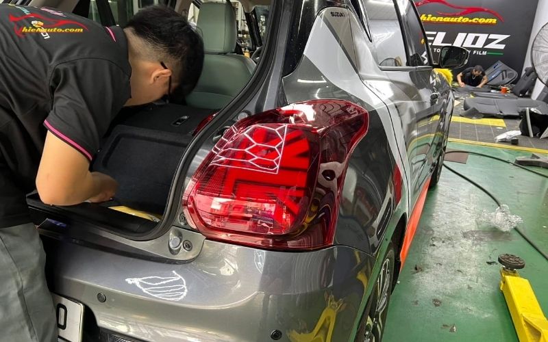 Đèn hậu cho Suzuki Swift