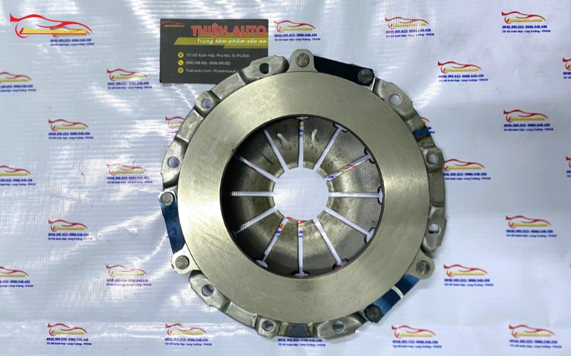 Mâm ép Suzuki Ertiga MT số sàn (2018 - 2023) 22100-73R00-000
