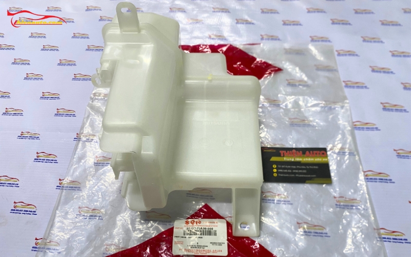 Thông tin bình nước rửa kính Suzuki Ertiga 38450-73R00-000