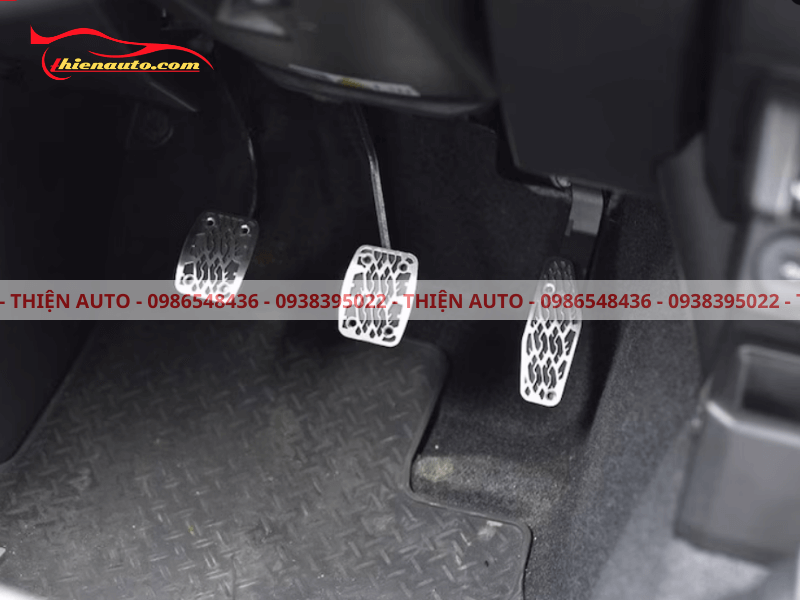 Lợi ích của ốp chân phanh Suzuki Jimny