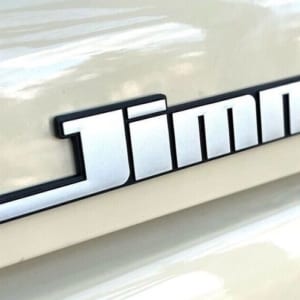 Ưu điểm khi sử dụng tem và logo Suzuki Jimny