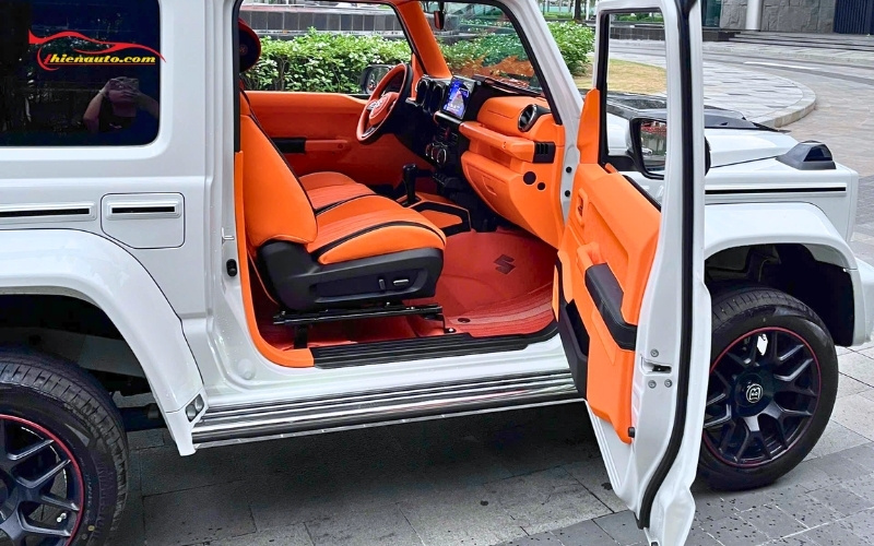 Hình ảnh Suzuki Jimny độ Brabus bodykit tại Thiện Auto