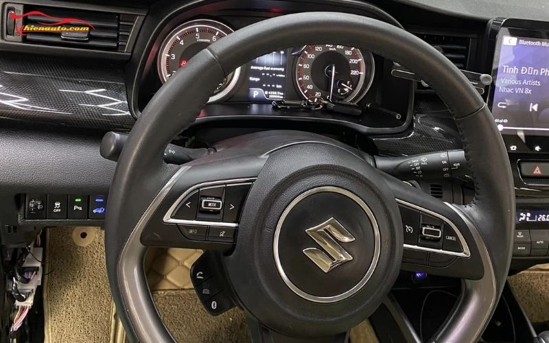 Cách đơn giản nhất để mở khóa xe bị khóa vô lăng