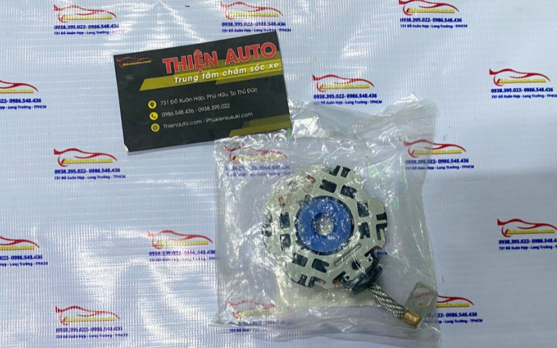 Thiện Auto cung cấp phụ tùng chổi than đề Suzuki 31173-63J00-000 chính hãng giá tốt tại Hồ Chí Minh
