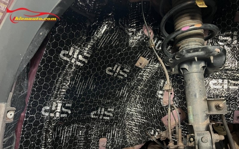 Dán cách âm chống ồn Suzuki Fronx cải thiện hiệu quả âm thanh