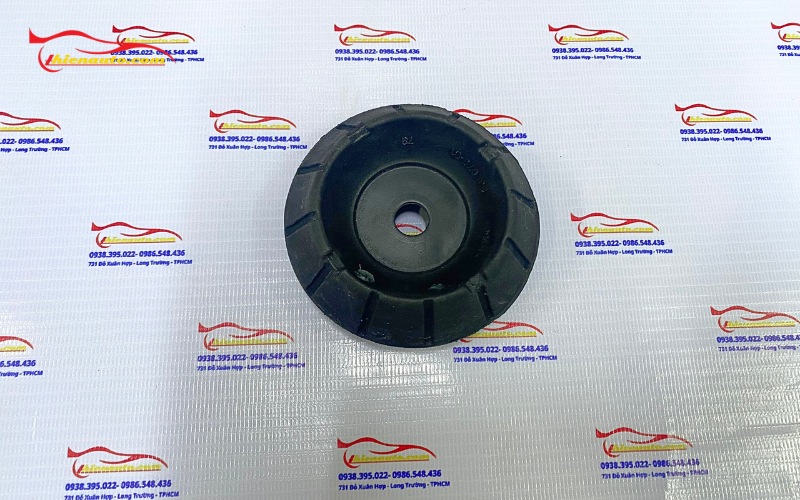 Bát bèo giảm xóc trước Suzuki Ertiga 41710M72R00