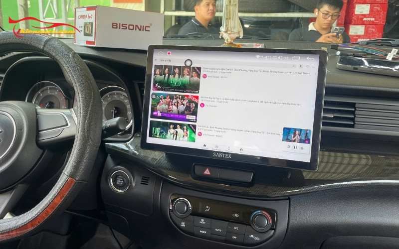 Màn hình asndroid Santek giá từ 4.000.000 VNĐ, đầy đủ chức năng hiện đại