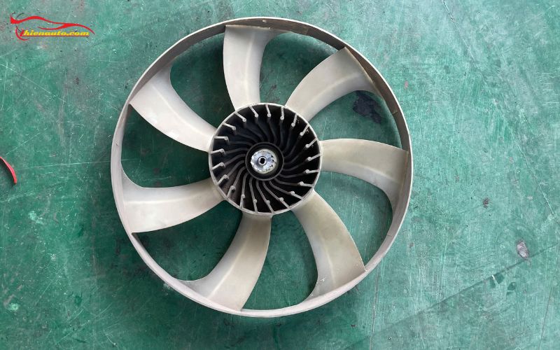 Cánh quạt két nước Suzuki Swift 2019 17111-52R00-000