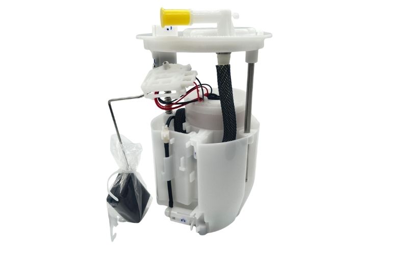 Cụm bơm xăng ô tô Suzuki Xl7/ Ertiga mã phụ tùng 15100-73R00 