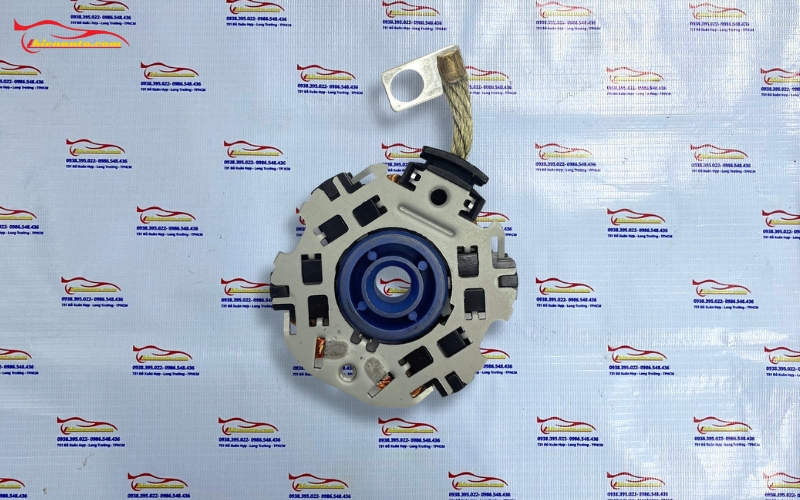 Chổi than máy phát điện cho Suzuki XL7 31173M71P00