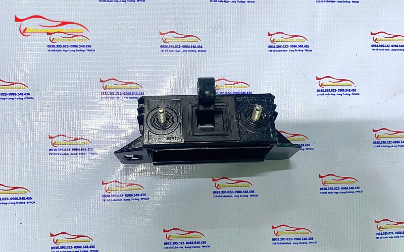 Tay mở cốp Suzuki Ertiga/Ertiga Hybrid 82850M72R10-000