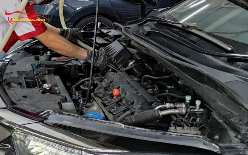 Giải đáp: Có nên vệ sinh buồng đốt ô tô Suzuki không?