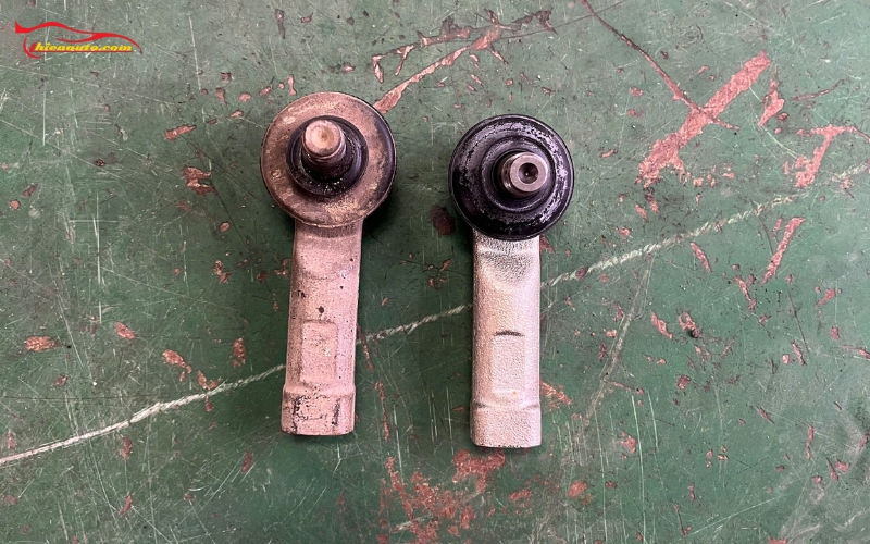 Chi phí thay rotuyn lái ngoài ô tô 