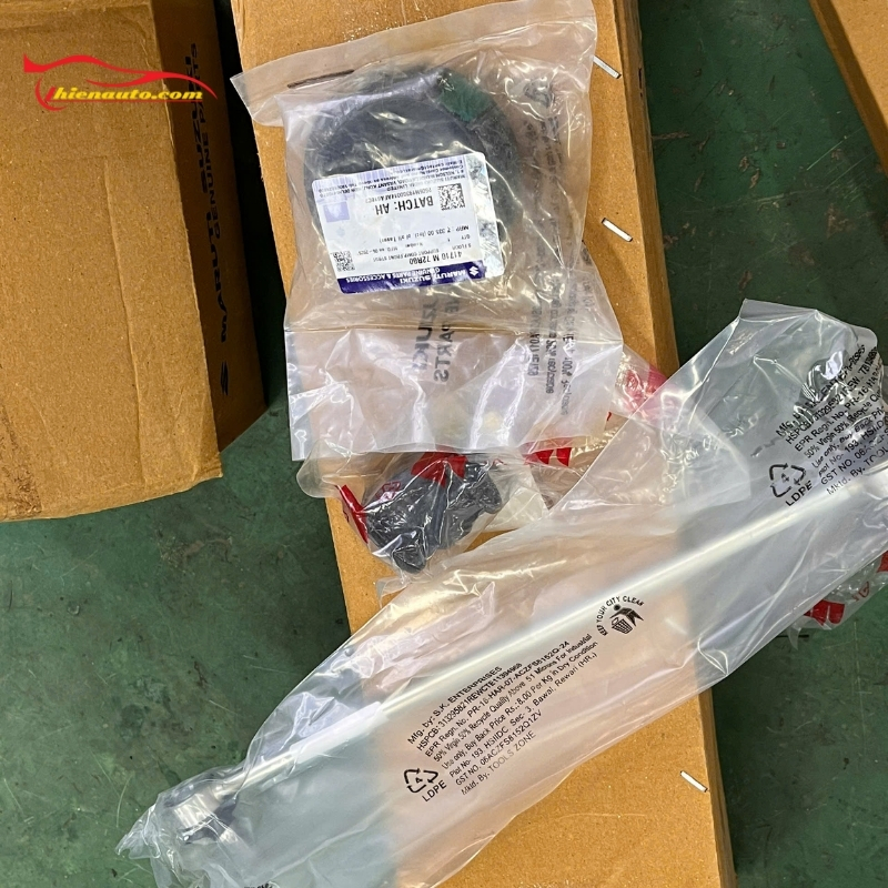 Phukiensuzuki tiến hành kiểm tra và thay thế phụ tùng Suzuki XL7 nếu cần thiết