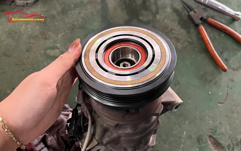 Câu hỏi thường gặp khi Suzuki XL7 thay lốc lạnh