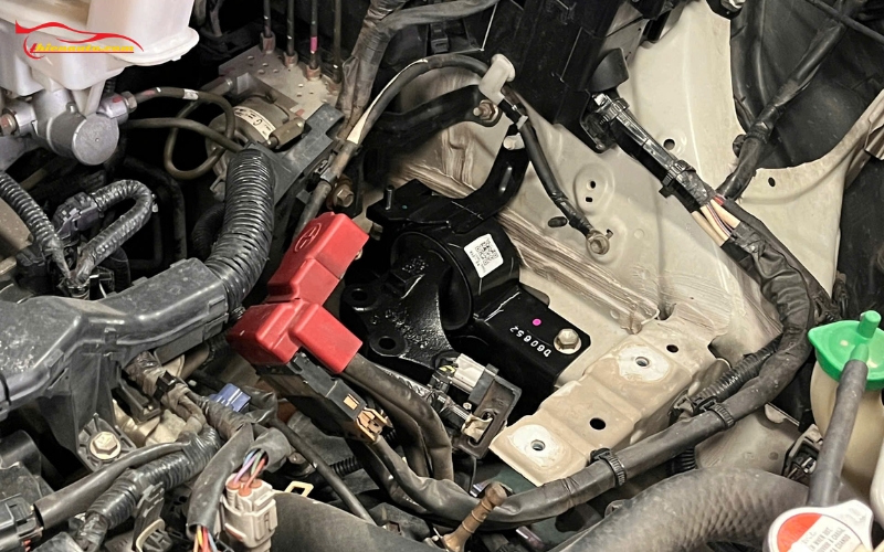 Thay cao su chân máy Suzuki XL7: Dấu hiệu khi nào thay thế