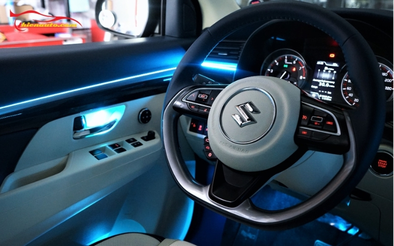 Đèn LED nội thất Suzuki XL7 tăng thẩm mĩ khoang nội thất xe