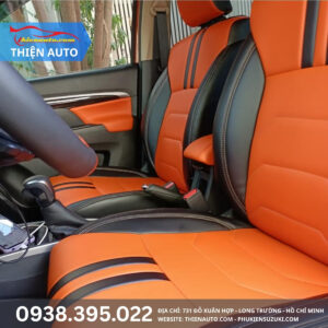 Mẫu ghế da Suzuki XL7 phối màu cam đen nổi bật