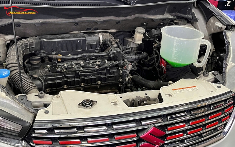 Nên nhanh chóng đưa xe đến trung tâm bảo dưỡng uy tín để kiểm tra toàn diện hệ thống làm mát