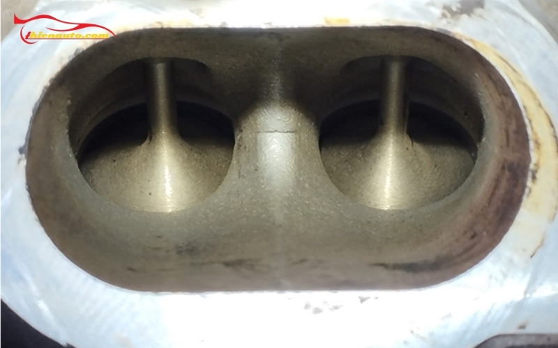 Vệ sinh họng nạp Suzuki XL7 giúp động cơ hoạt động ổn định