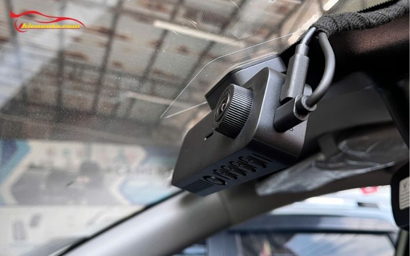 Lắp camera hành trình có ảnh hưởng gì không? Câu trả lời là hoàn toàn an toàn