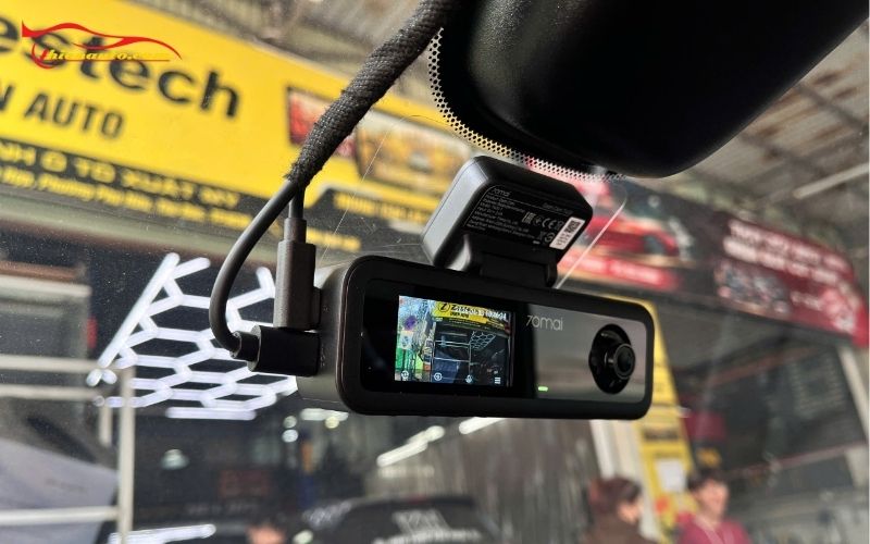 Lắp camera hành trình có ảnh hưởng gì không? Câu trả lời là hoàn toàn an toàn