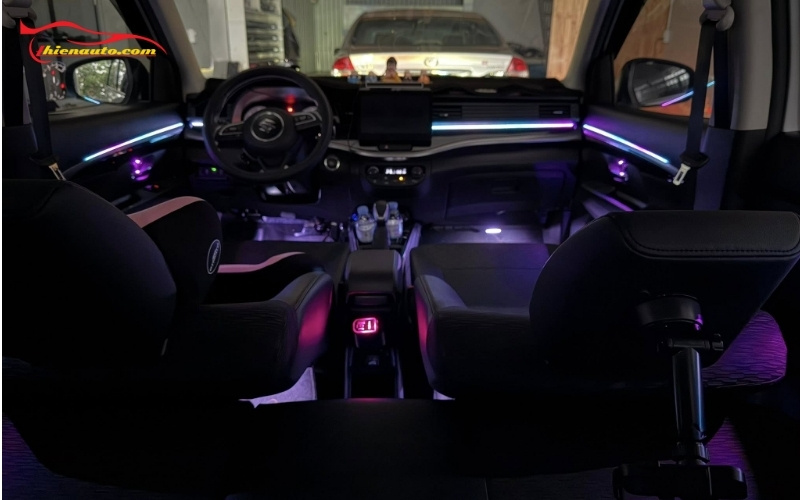 Hình ảnh độ đèn LED nội thất Suzuki XL7 Hồ Chí Minh tại Thiện Auto