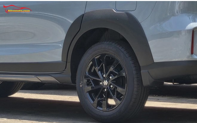 Suzuki XL7 ra phiên bản mới: Thiết kế mâm mới và chi tiết được tinh chỉnh khác