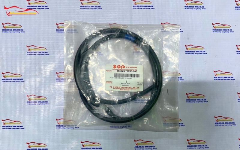 Ống dẫn nước lên núm phun nước rửa kính Suzuki XL7/Ertiga 38832M72R00-000