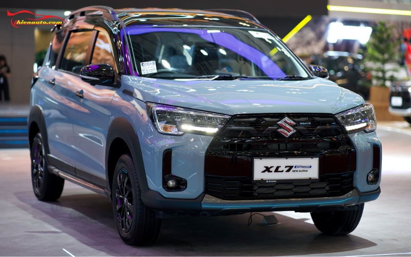 Suzuki XL7 2026 ra mắt có sự khác biệt lớn nhất ở phần đầu xe so với bản tiền nhiệm
