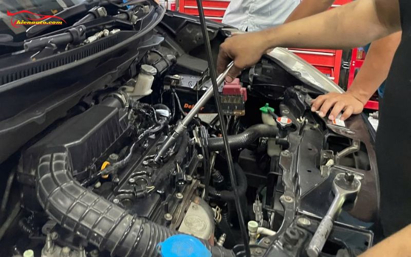 Thay bugi Suzuki XL7 tại Thiện Auto - chuyên Suzuki 