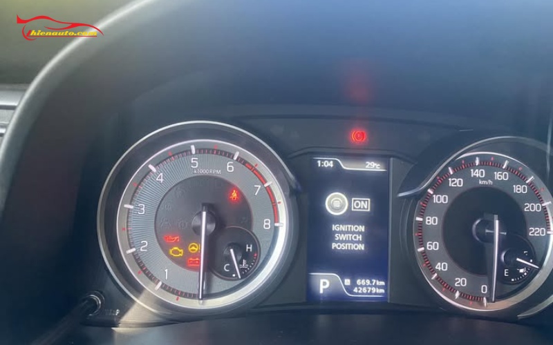 Suzuki XL7 đề không nổ do động cơ có vấn đề