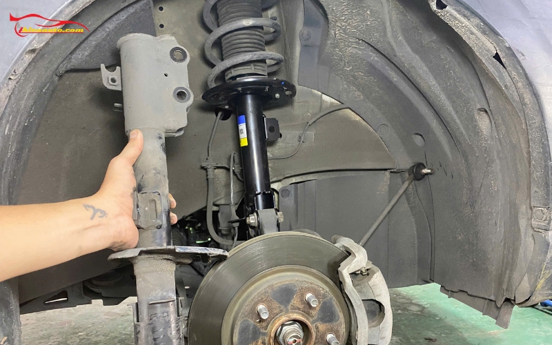 Cách khắc phục xe Suzuki bị chòng chành: Kiểm tra, thay bảo dưỡng định kỳ hệ thống treo
